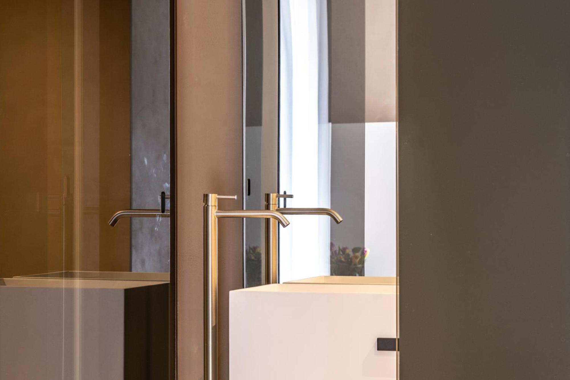 Amorgiu Luxury Suites Palermo Bagian luar foto