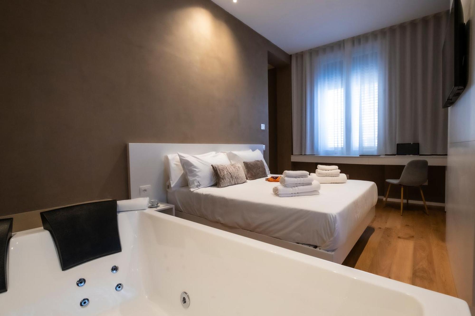Amorgiu Luxury Suites Palermo Bagian luar foto