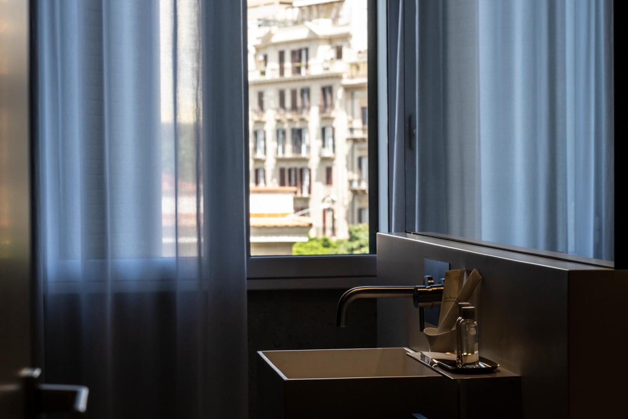 Amorgiu Luxury Suites Palermo Bagian luar foto